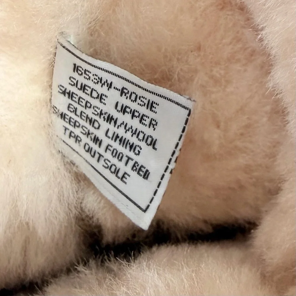 BearPaw Women's Rosie Short Winter Boots | US 9 - Picture 10 of 11